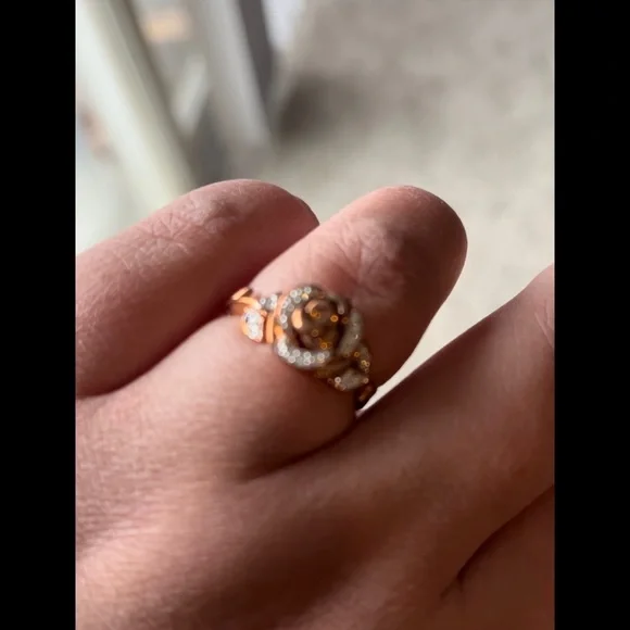 ✨ 3x HP ✨ Worn Twice Max. ✨ Belle 🥀 Ring w/ Real Diamonds ✨ - Picture 10 of 14